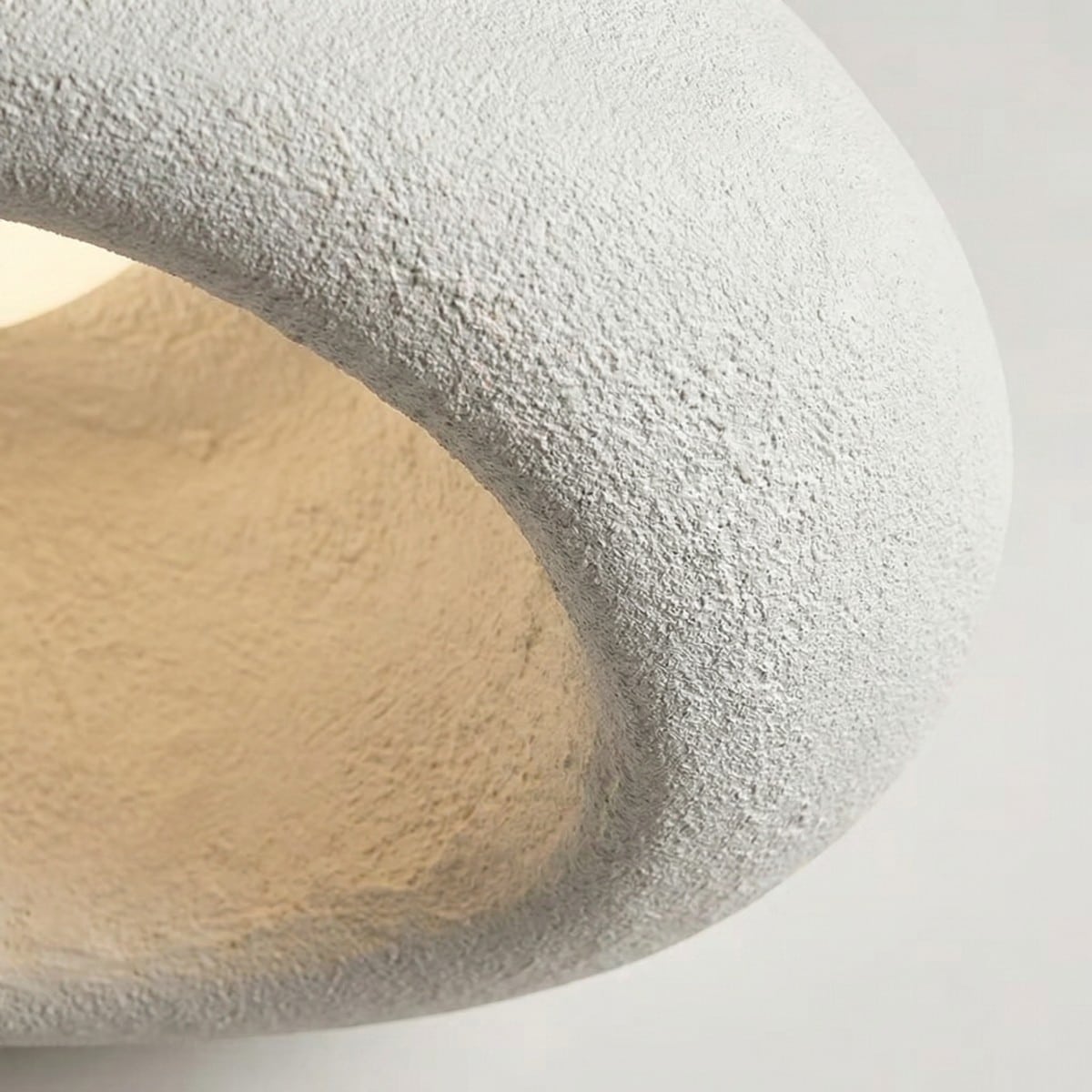Plafonnier japandi blanc forme organique lumière douce, luminaire au design japandi
