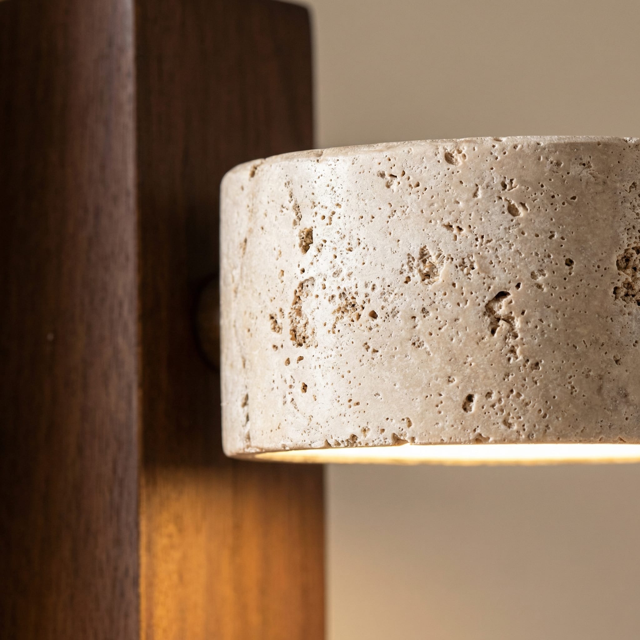Applique murale Japandi orientable ambiance cosy naturelle, luminaire au design japandi