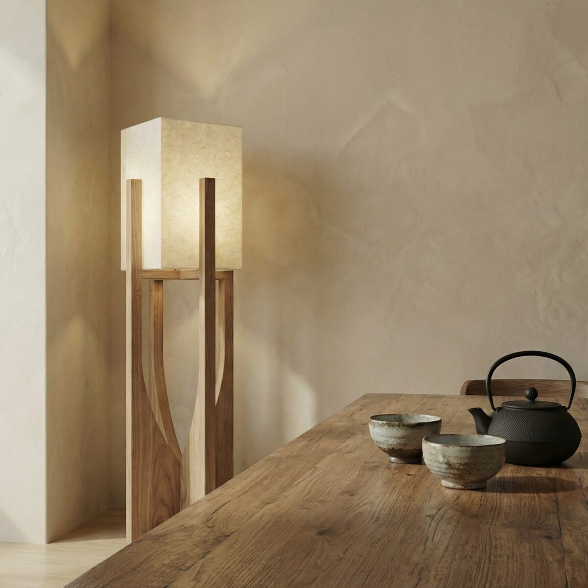 Lampadaire Japandi design épuré en bois et tissu beige, luminaire au design japandi