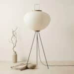 Lampadaire trépied Japandi au papier blanc chaleureux, luminaire au design japandi