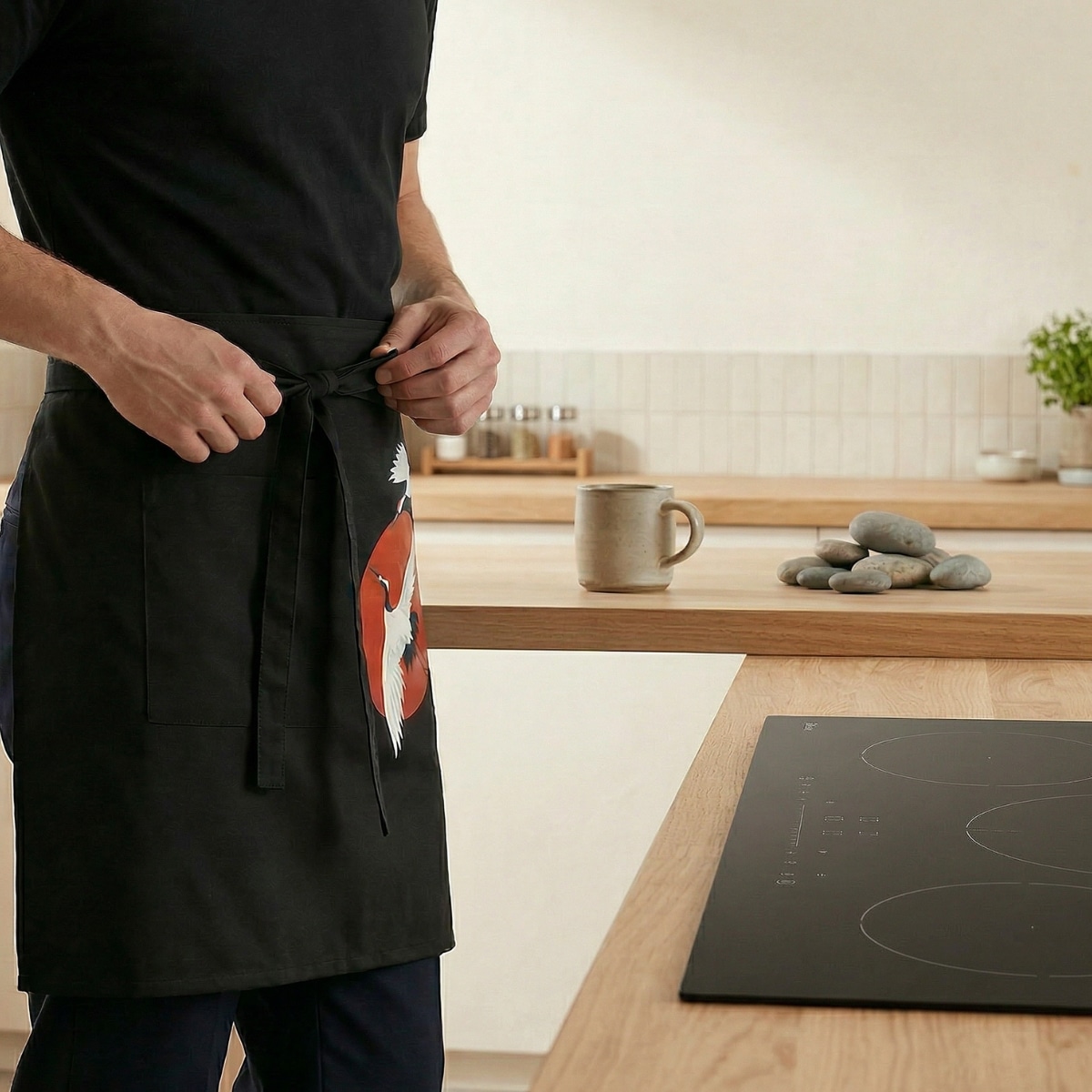 Tablier japonais de taille avec imprimé grue — style japandi