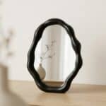 Petit miroir japandi wabi-sabi forme organique — style japandi