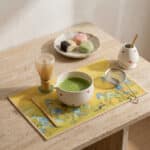 Bol japonais pour matcha blanc à petits coeurs, décoration d'intérieur style japandi