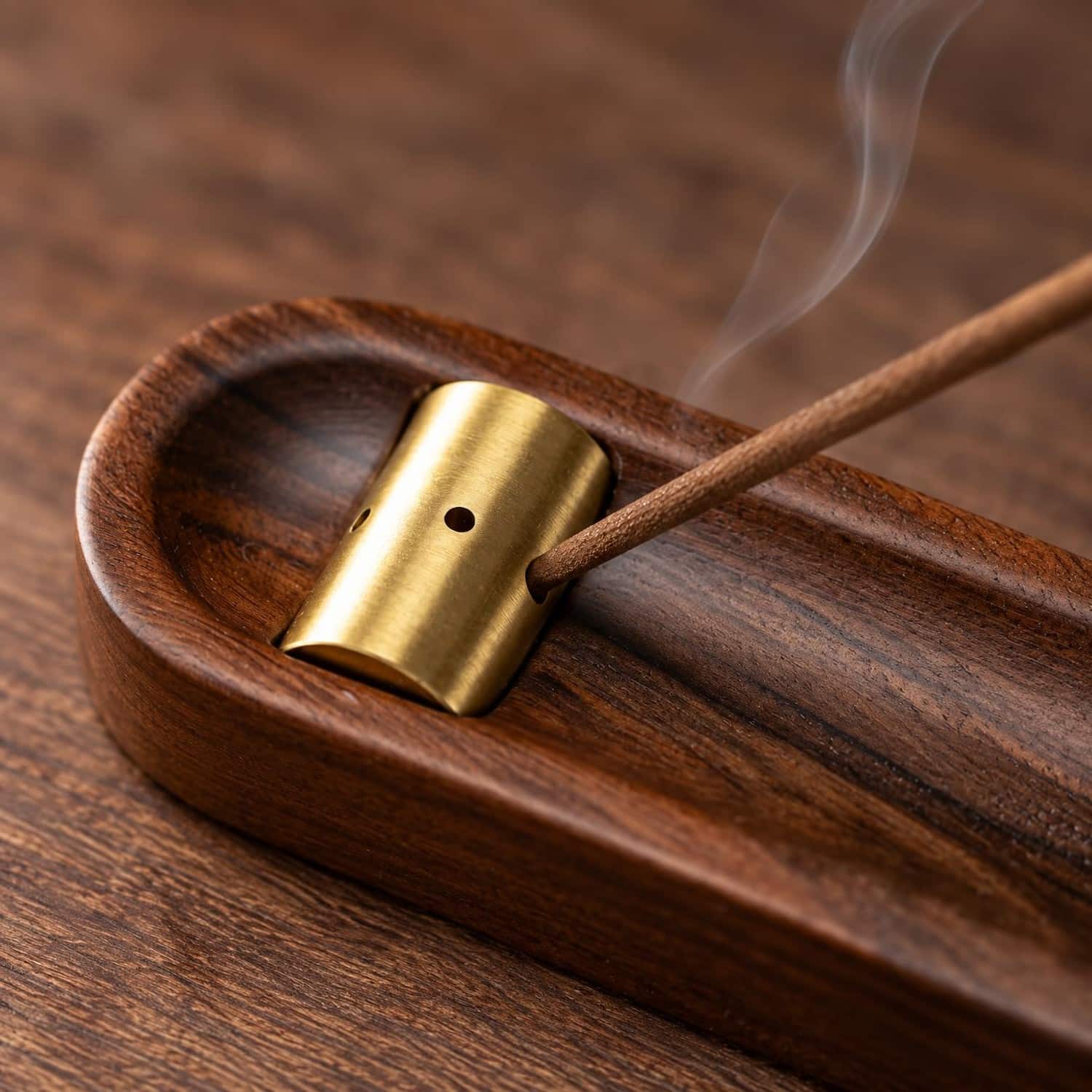 IMG_09_18_porte_encens_japonais_bois_noyer_embout_reglable_3.jpg